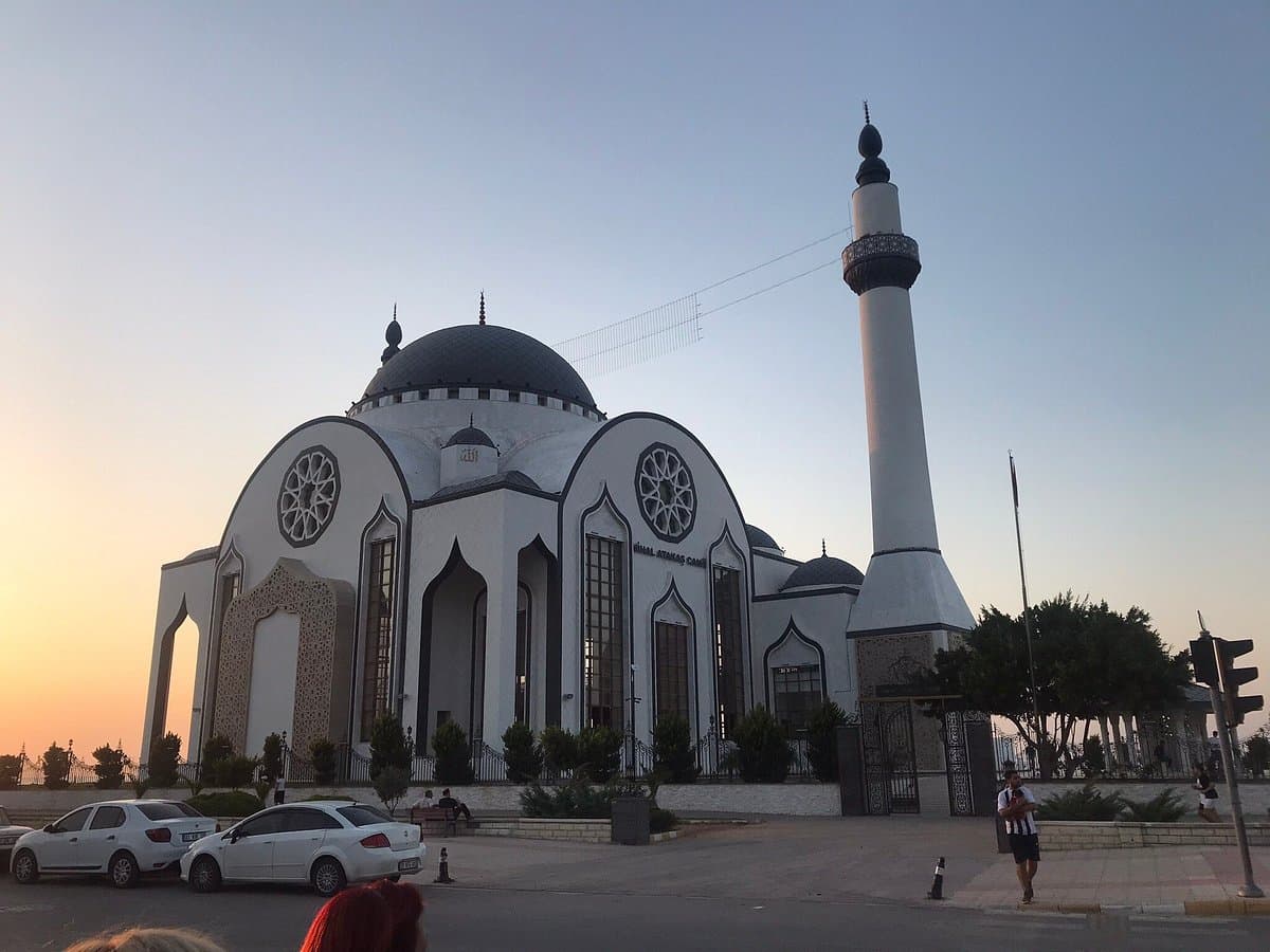 Мечеть Нихаль Атакаш